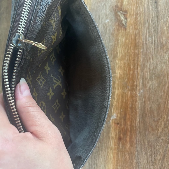 Louis Vuitton Monogram Brown Men's Travel Bag - Picture 13 of 14